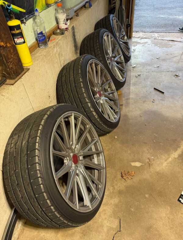 Vossen HF-4T Wheels and Tires