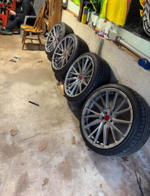 Vossen HF-4T Wheels and Tires