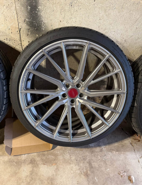 Vossen HF-4T Wheels and Tires