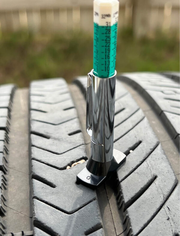 2 Michelin Pilot Sport All Season 4 tires